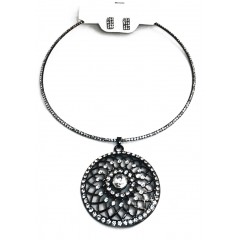 Ras de cou argenté avec boucle d'oreille à pierre