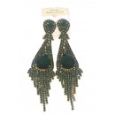 boucles d'oreilles  perlées de couleur verte avec grosse pierre scintillantes