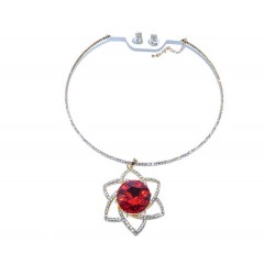 Ras de cou argenté avec boucle d'oreille motif étoile à pierre rouge