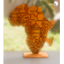 Sculpture de la carte de la Côte d'Ivoire en bois