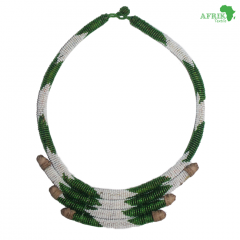 Collier artisanal "vert-blanc" avec des perles