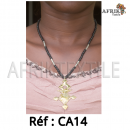 Collier artisanal "multi-colore" dorée avec des perles