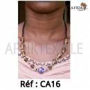 Collier artisanal "multi-colore" dorée avec des perles
