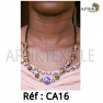 Collier artisanal "multi-colore" dorée avec des perles