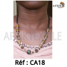 Collier artisanal "multi-colore" dorée avec des perles