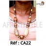 Collier artisanal "multi-colore" dorée avec des perles