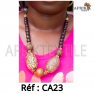 Collier artisanal "multi-colore" dorée avec des perles