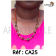 Collier artisanal "multi-colore" dorée avec des perles