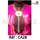 Collier artisanal "multi-colore" dorée avec des perles
