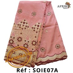 Soies Brodé "Georges lace" bleu avec des broderies dorée 5 yards