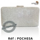 Pochette ovale dorée avec des perles